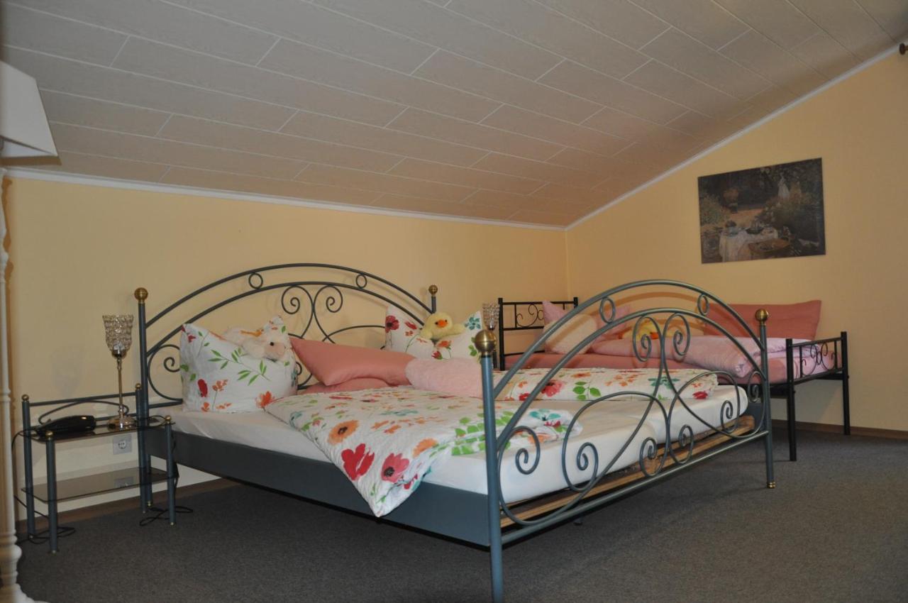 Pension Engelshutt Екстер'єр фото